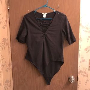 Women’s body suit large